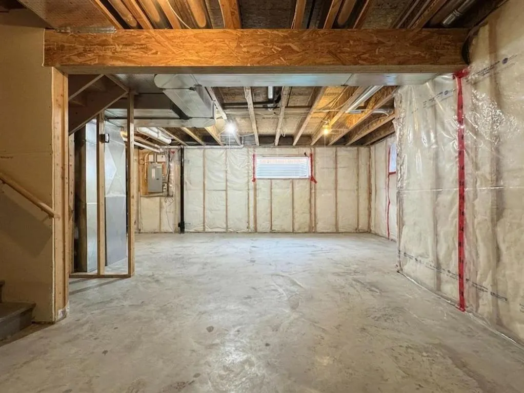 422 Lynx Terrace N