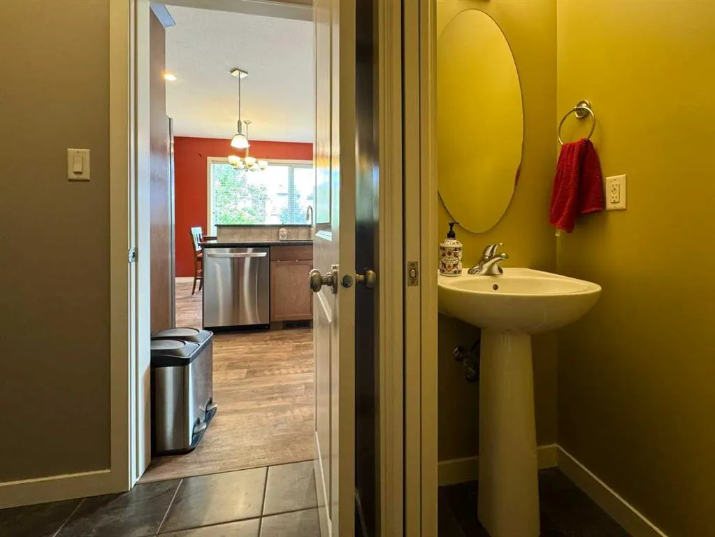 422 Lynx Terrace N
