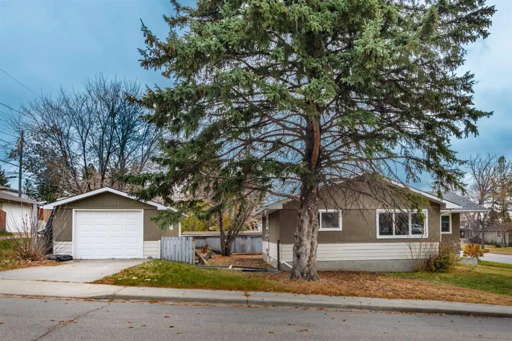 4 Cheyenne Crescent NW