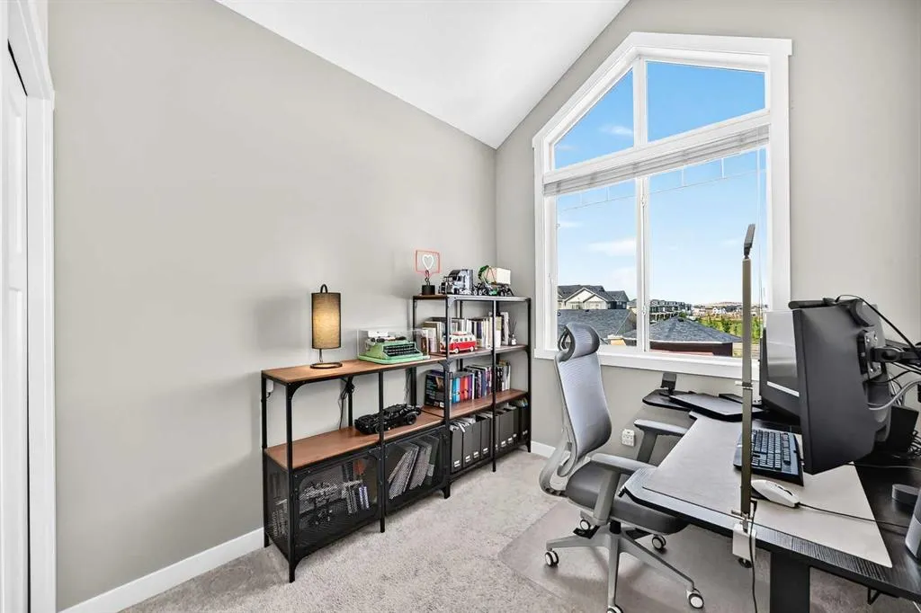 601 Evanston Manor NW
