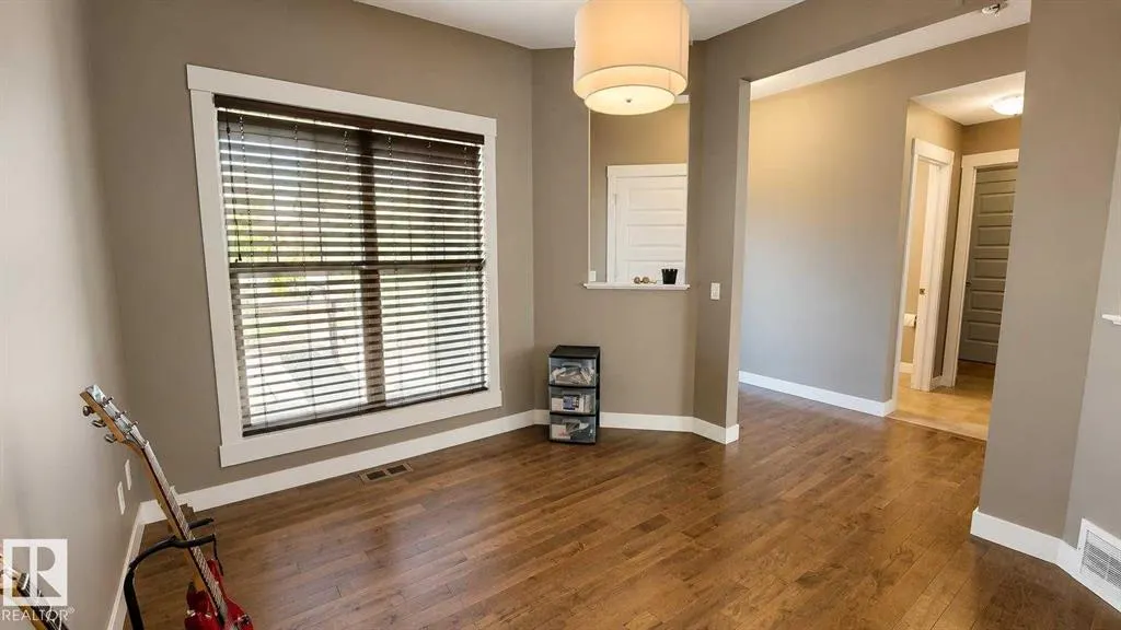110 Meadowland Way