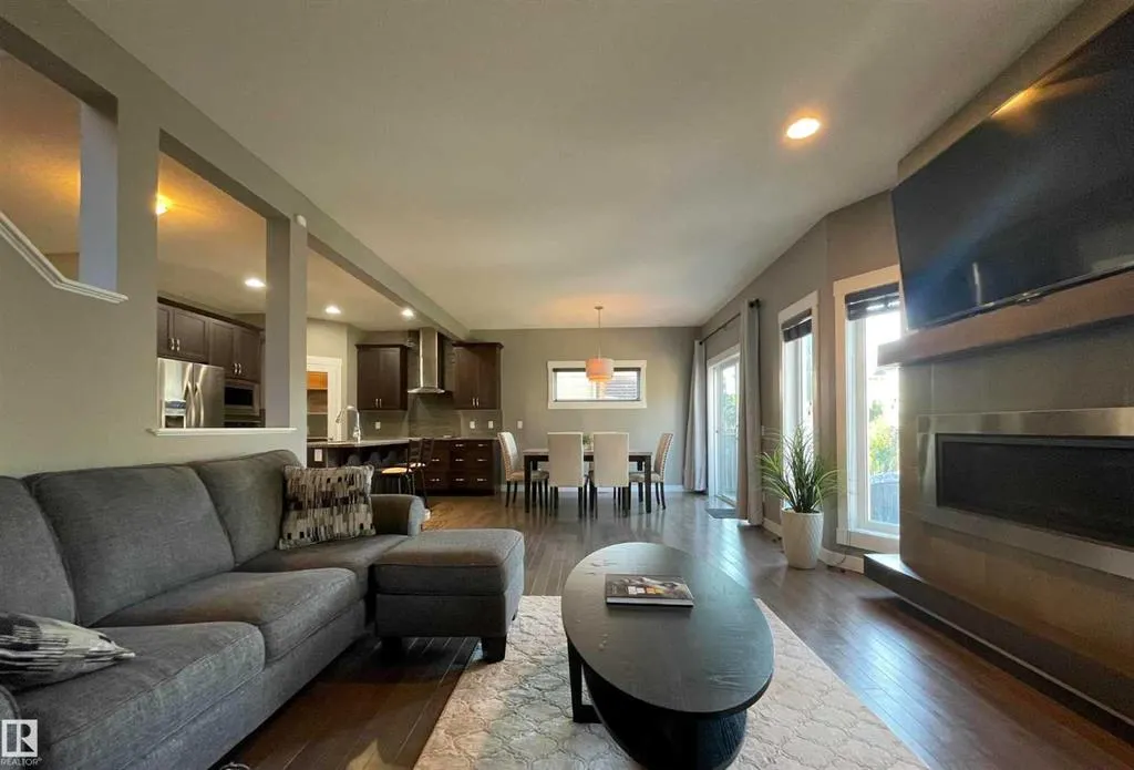 110 Meadowland Way