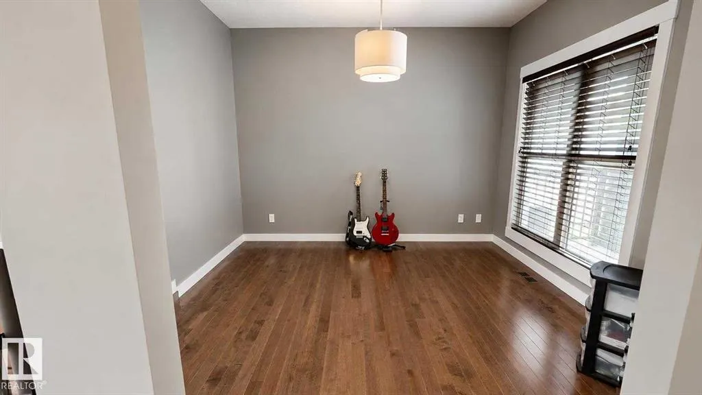 110 Meadowland Way
