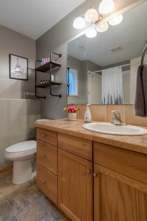38 Riverpark Boulevard W