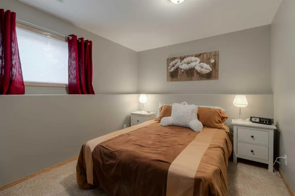 38 Riverpark Boulevard W