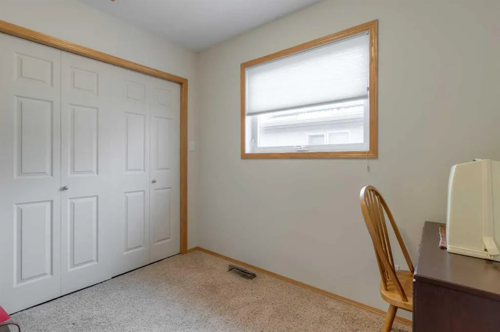38 Riverpark Boulevard W