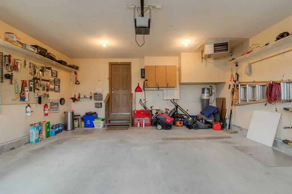 38 Riverpark Boulevard W
