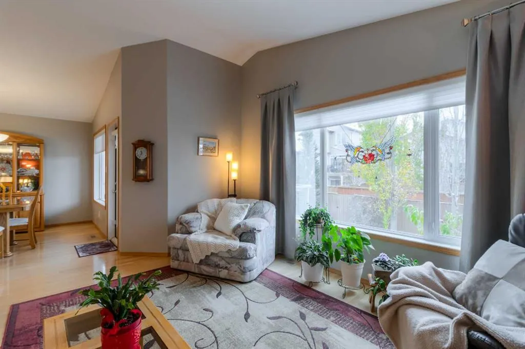 38 Riverpark Boulevard W
