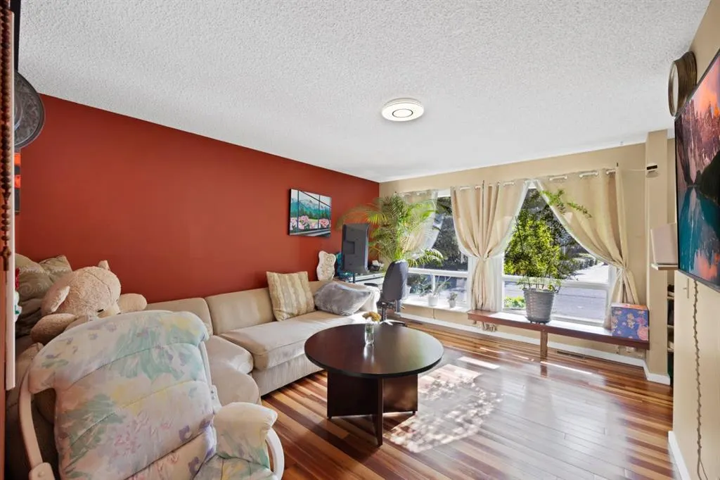 20 Falton Way NE