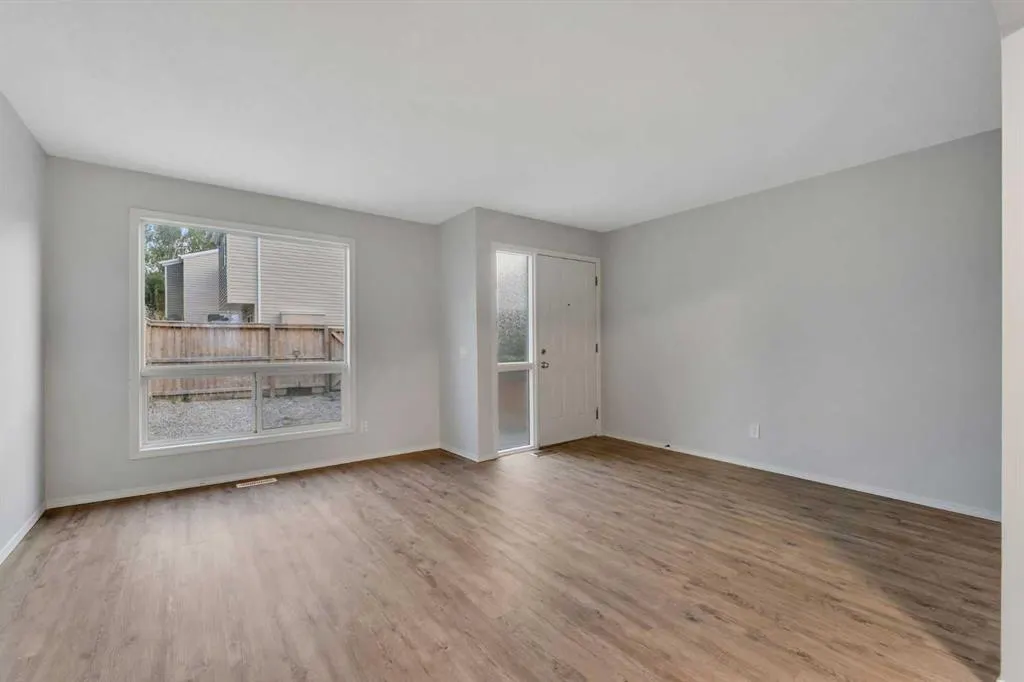 5425 Pensacola Crescent SE #33