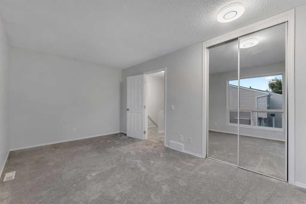 5425 Pensacola Crescent SE #33