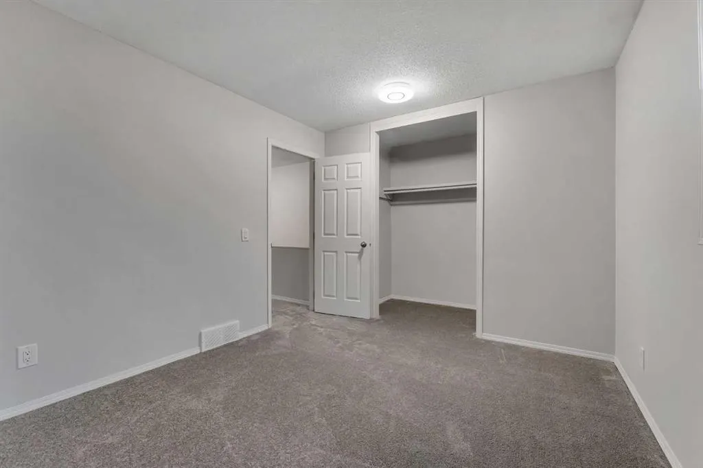 5425 Pensacola Crescent SE #33