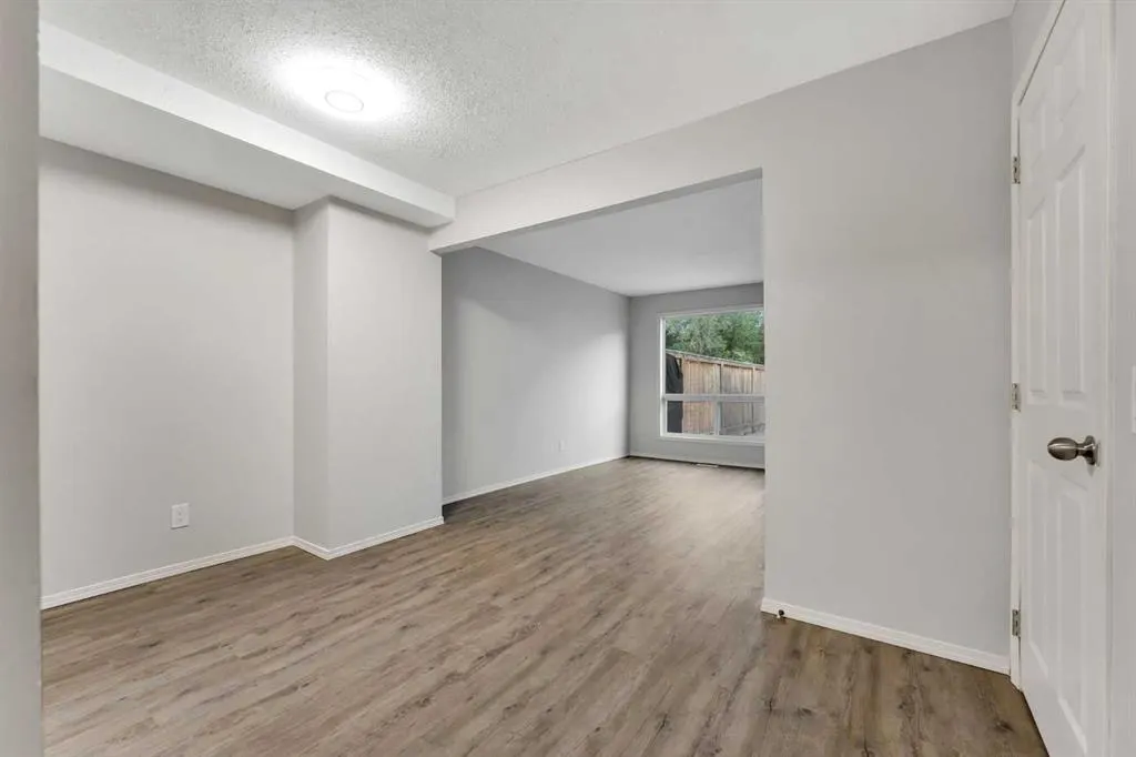 5425 Pensacola Crescent SE #33