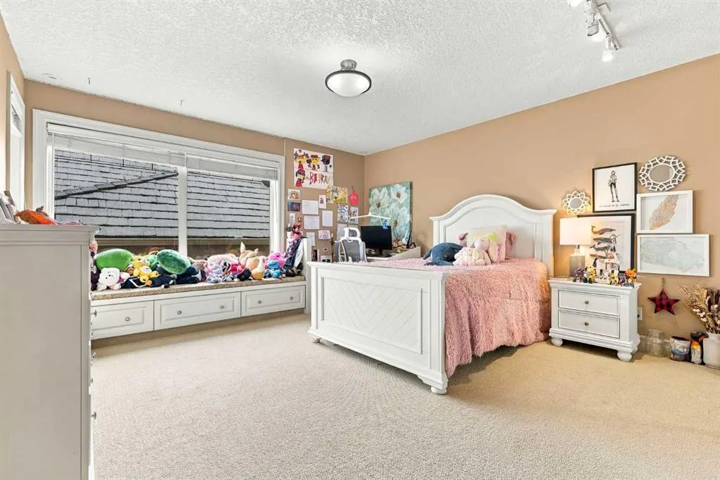 73 Hidden Creek Park NW
