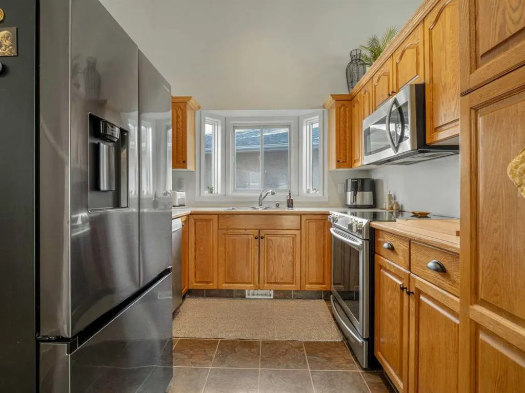 55 Assiniboia Road W