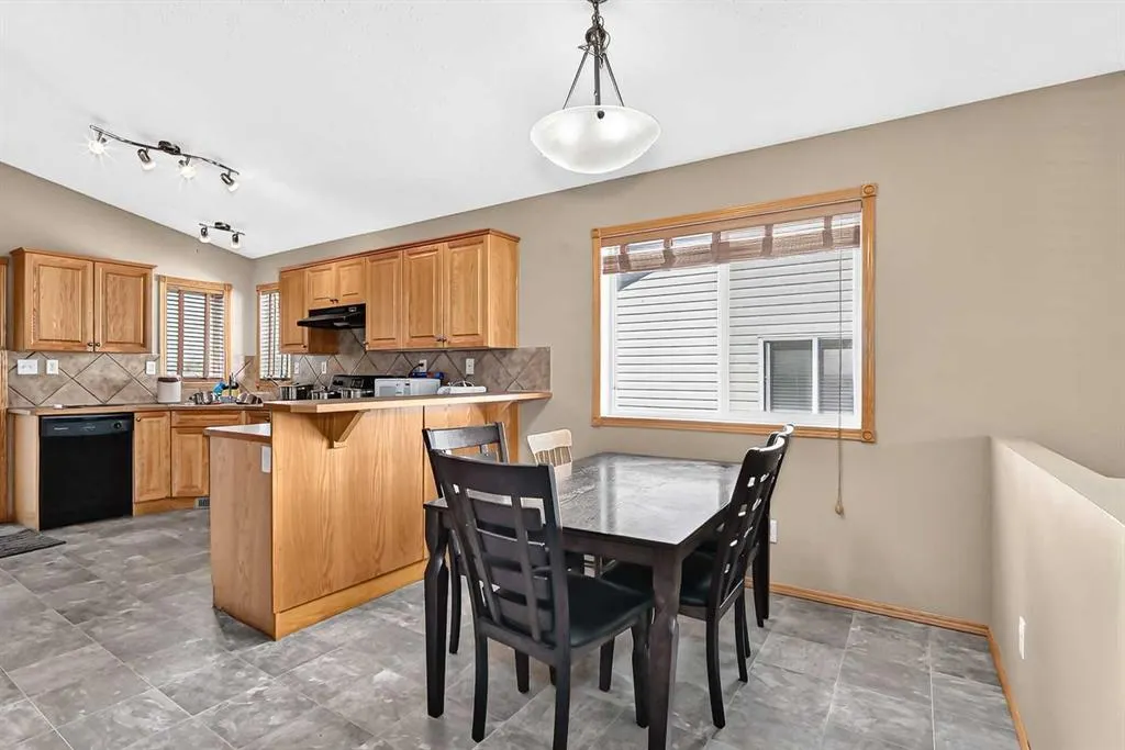 116 Iverson Close