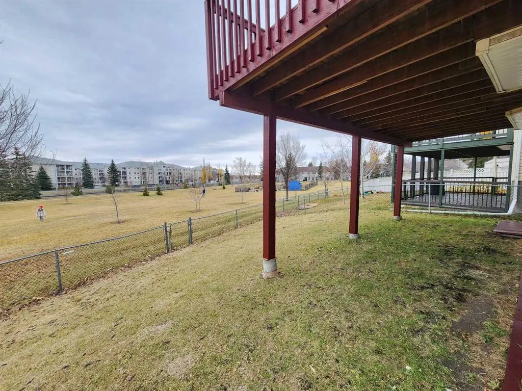102 Somervale Green SW