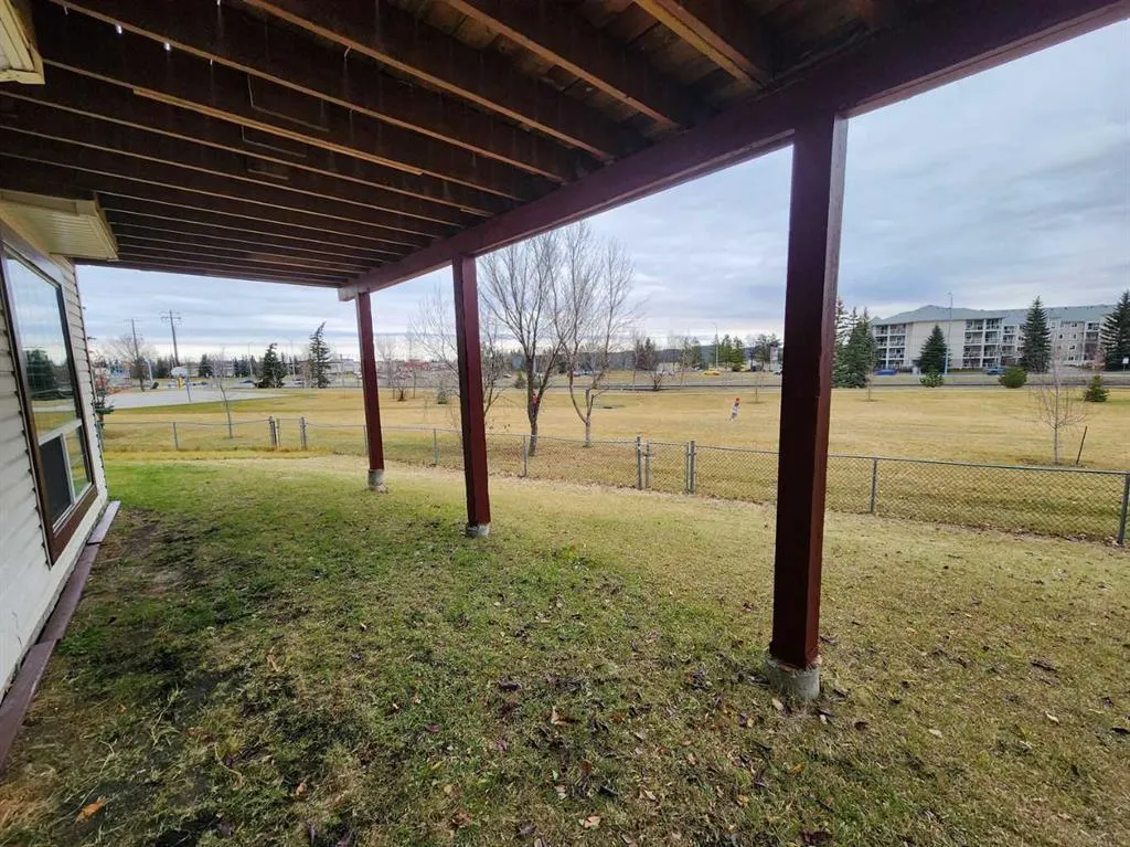 102 Somervale Green SW