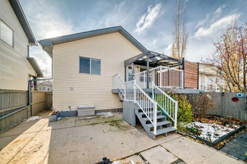 201 Stonegate Drive NW
