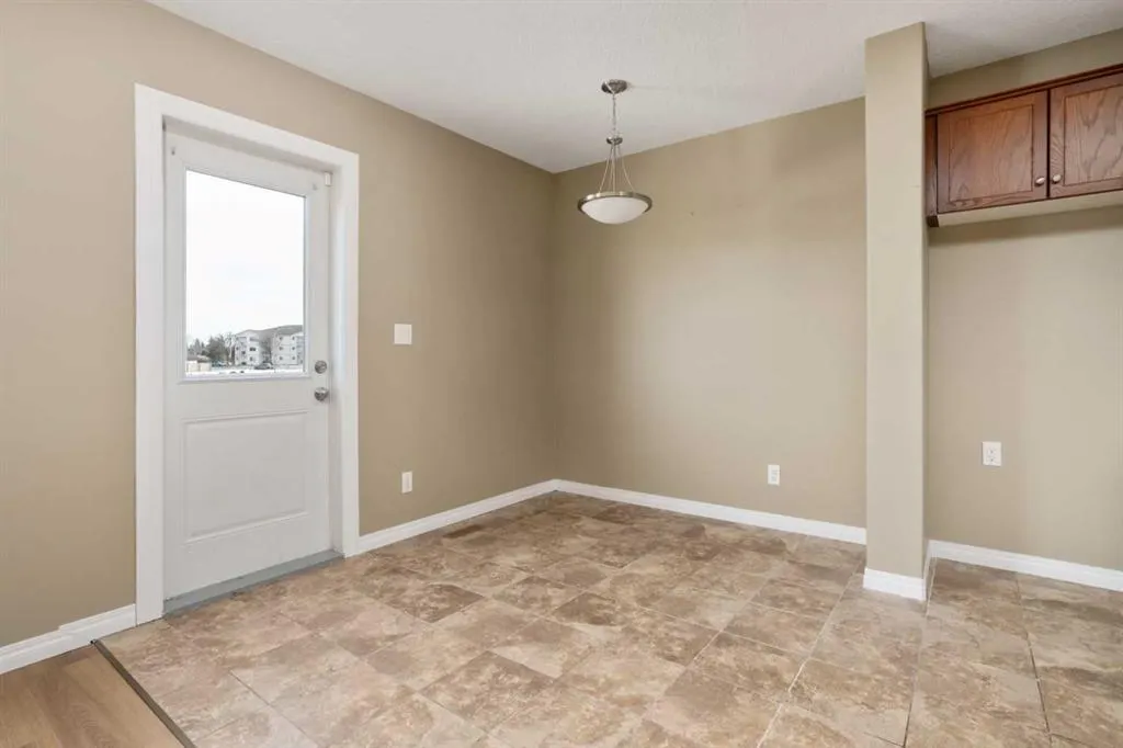 6802 50 Avenue #6