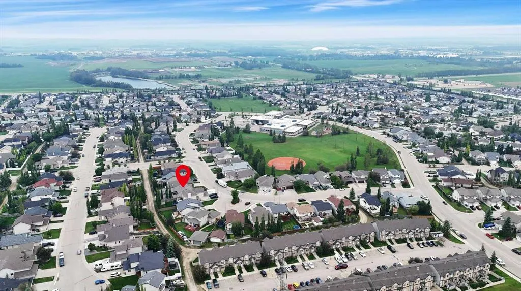 52 Irving Crescent