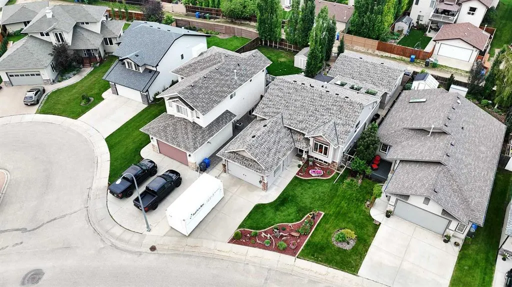 52 Irving Crescent