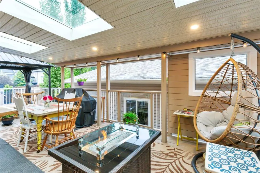 52 Irving Crescent