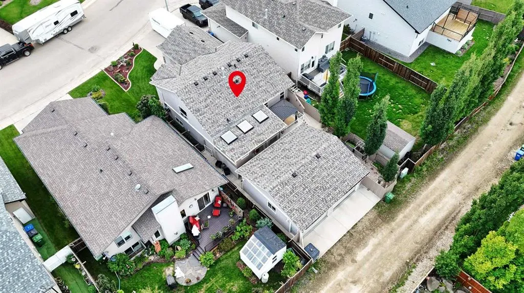 52 Irving Crescent