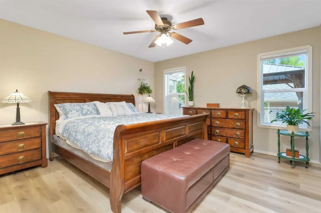 52 Irving Crescent