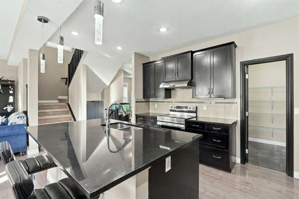 65 Sage Bank Crescent NW