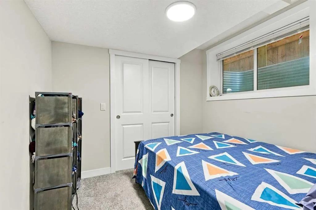 65 Sage Bank Crescent NW