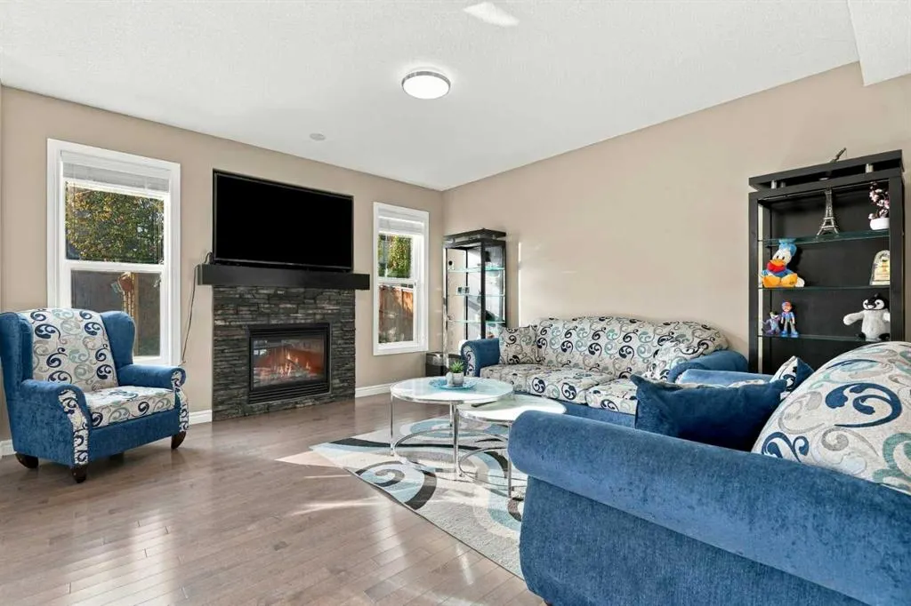 65 Sage Bank Crescent NW