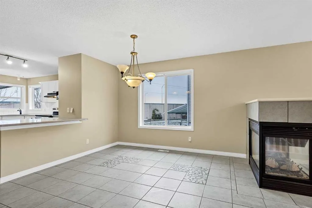 90 Chapalina Park Crescent SE