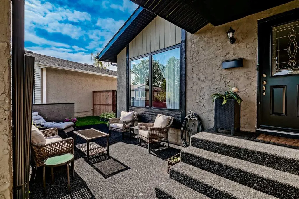 131 Cedarpark Drive SW
