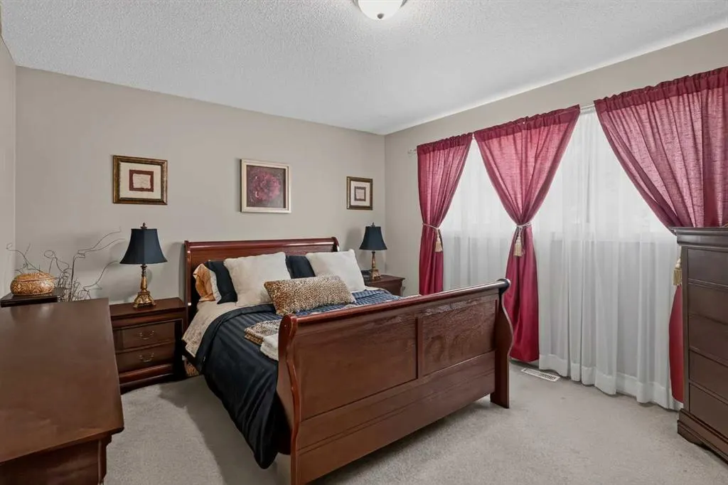 131 Cedarpark Drive SW
