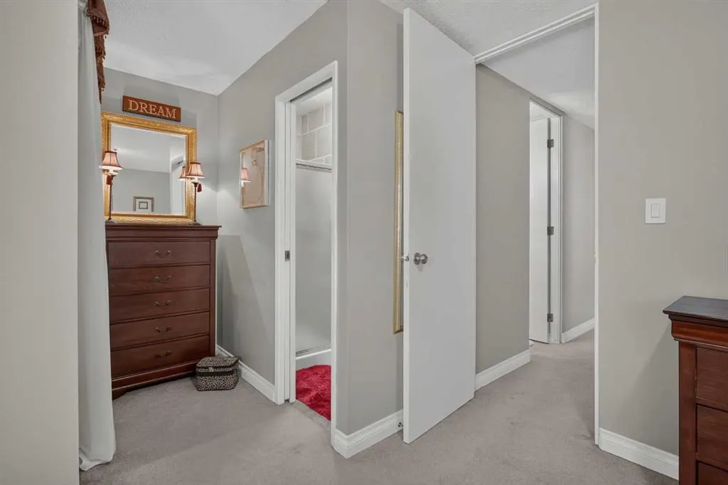 131 Cedarpark Drive SW