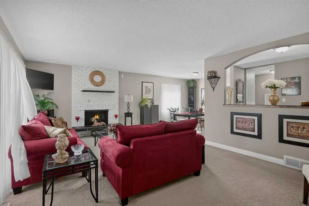 131 Cedarpark Drive SW