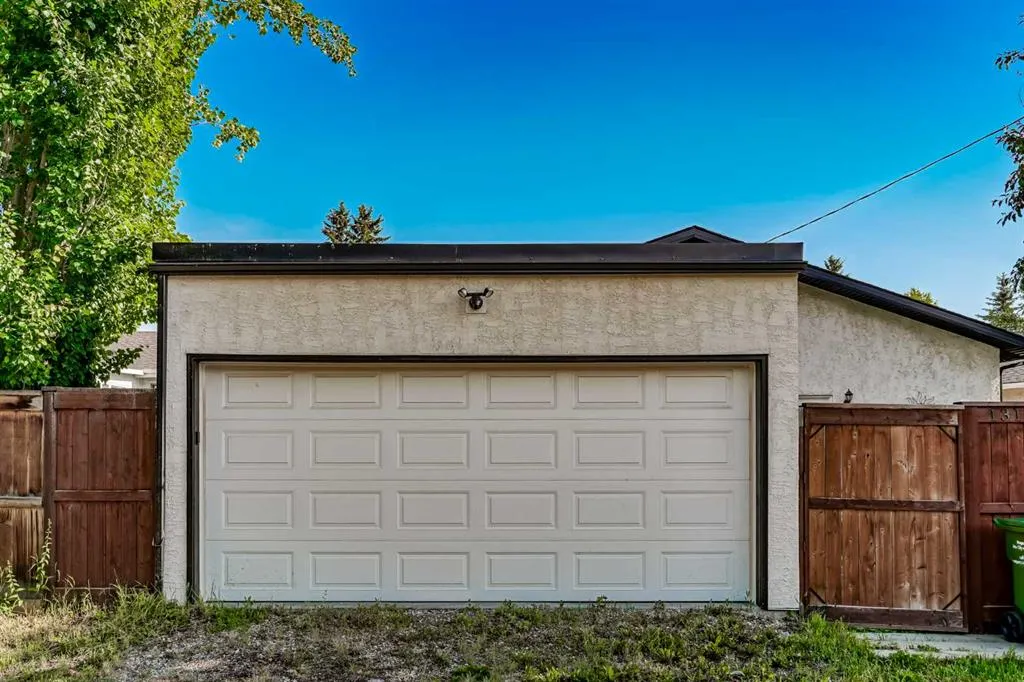 131 Cedarpark Drive SW