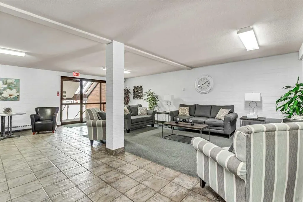 3090 15 Avenue SE #123