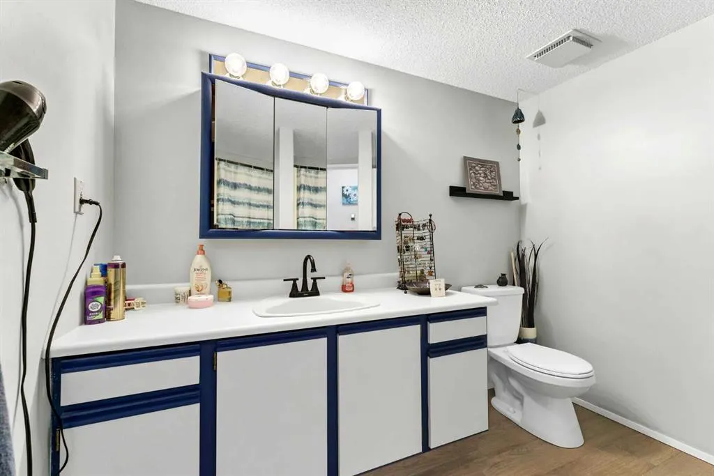 3090 15 Avenue SE #123