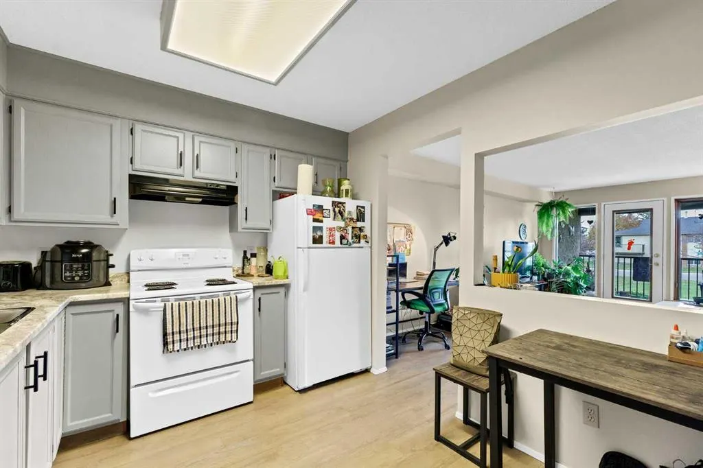 3090 15 Avenue SE #123