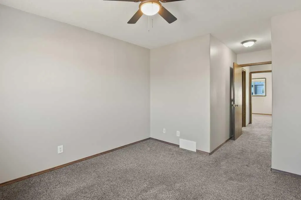 129 Lyons Close