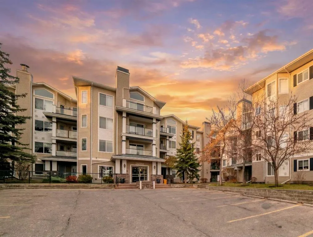 369 Rocky Vista Park NW #302