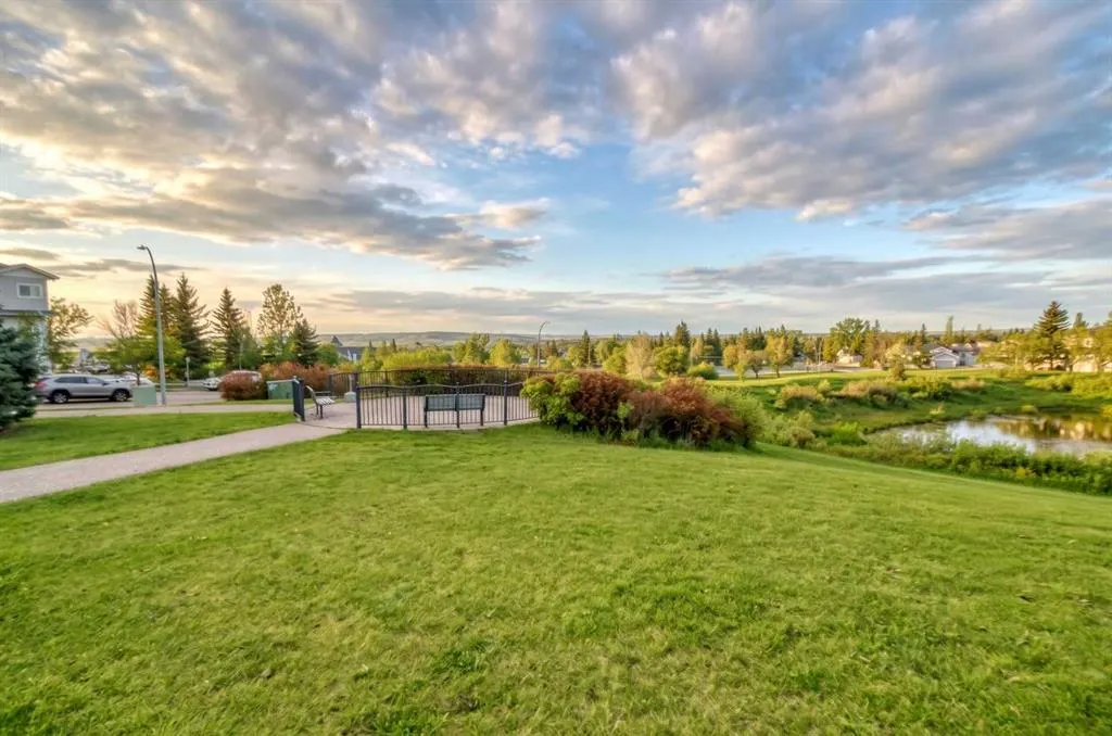 369 Rocky Vista Park NW #302