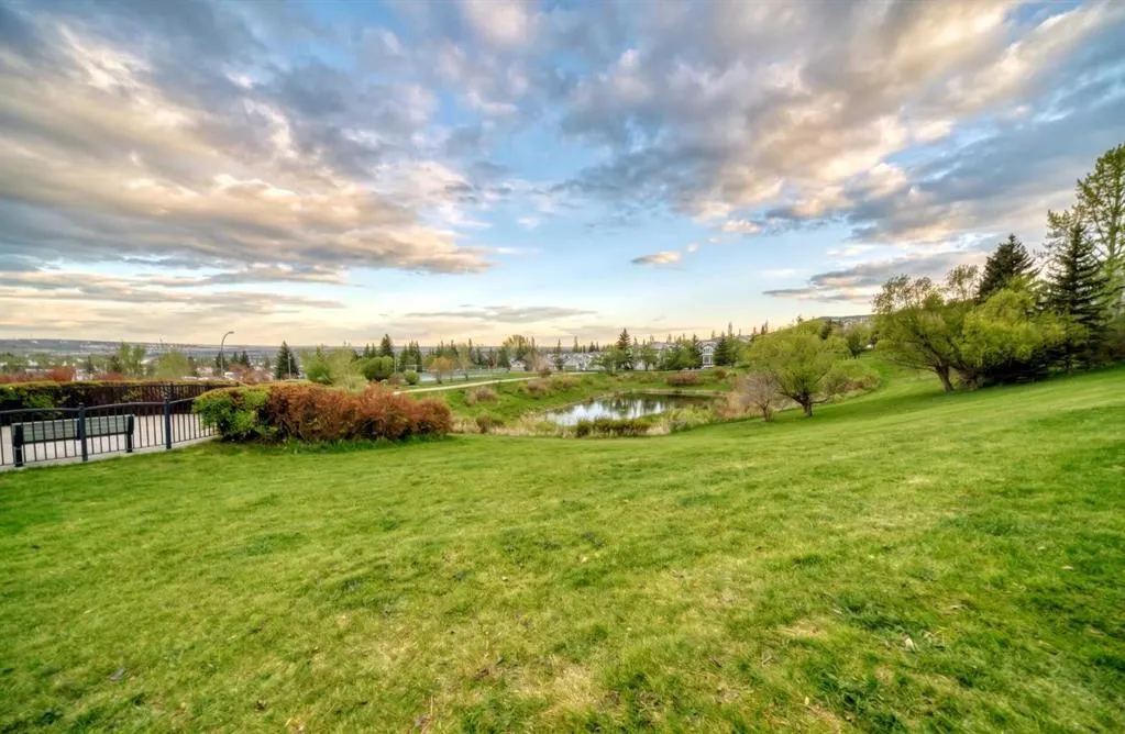 369 Rocky Vista Park NW #302