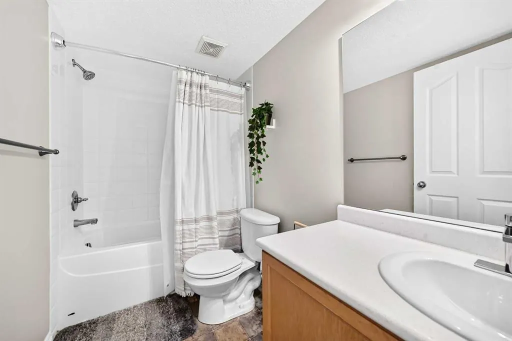 369 Rocky Vista Park NW #302