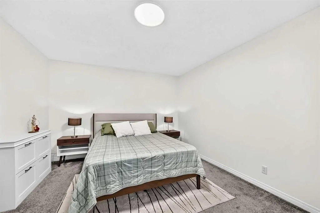 369 Rocky Vista Park NW #302