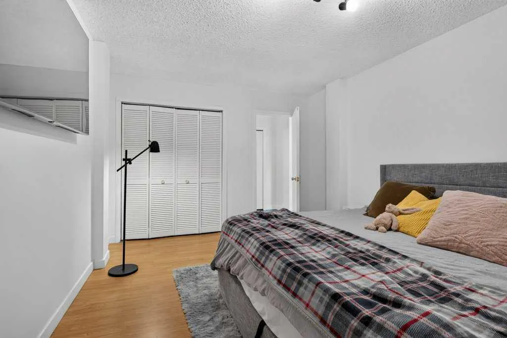 1616 8 Avenue NW #322