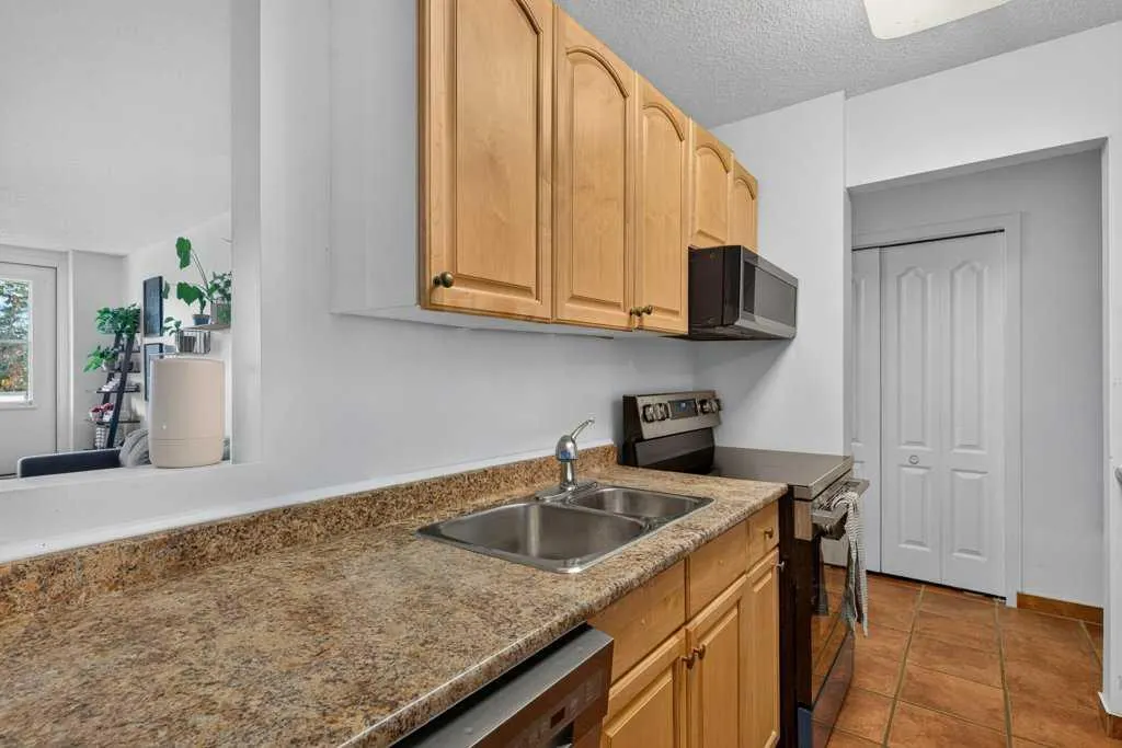 1616 8 Avenue NW #322