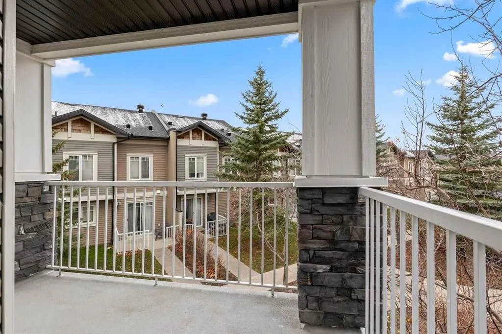 115 Prestwick Villas SE #1212